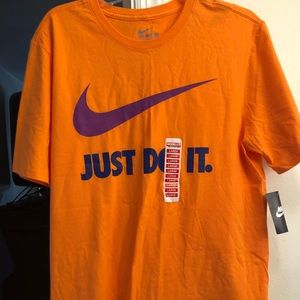 Nike t shirt